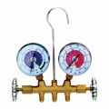 2-Valve Brass Manifolds With 1/4 SAE Fittings